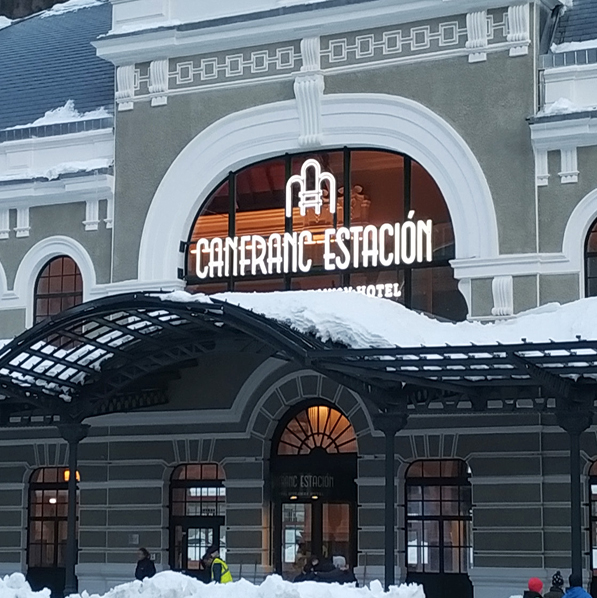 EXTERIOR CANFRANC