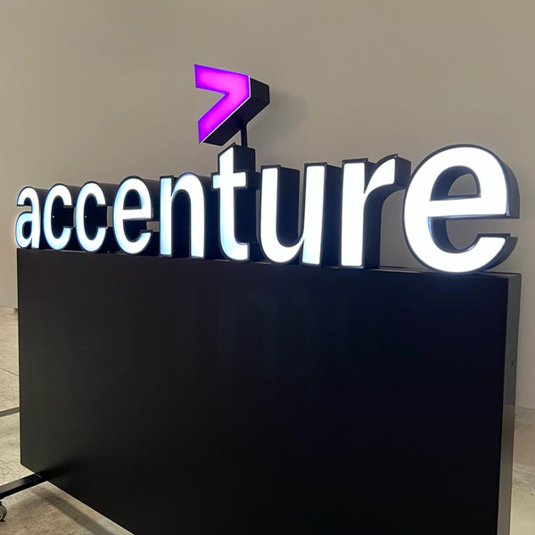 FRONTILUMINADAS ACCENTURE 2